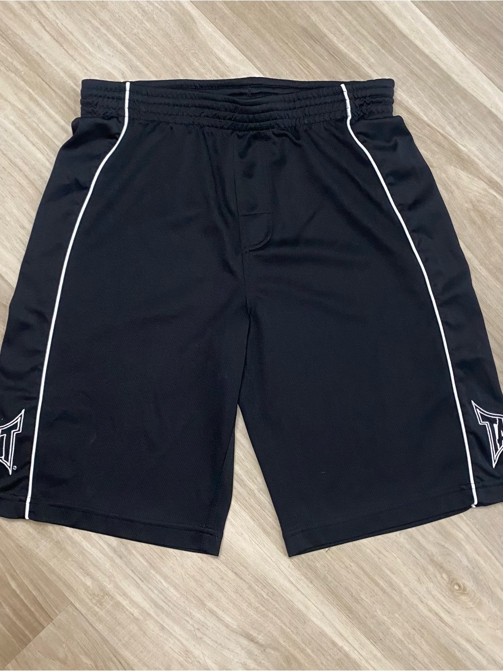 Tapout Athletic Shorts Youth Large 14/16 Black Mesh Basketball Gym Training